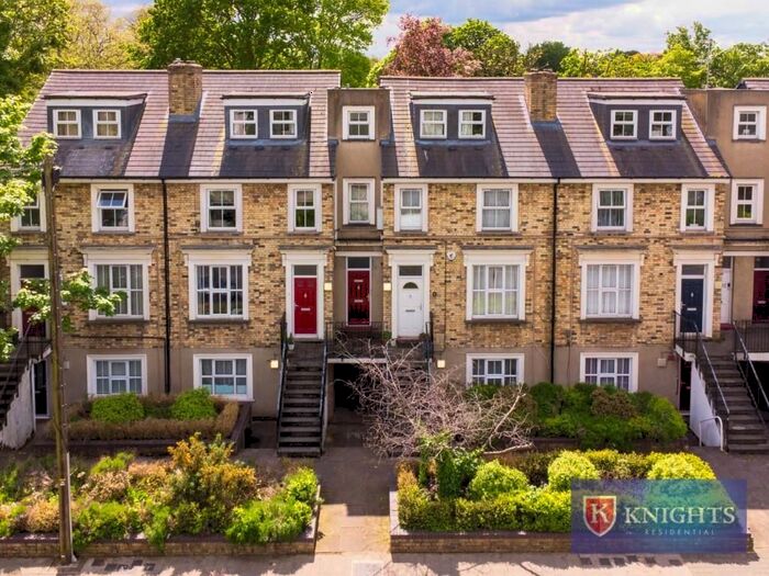 2 Bedroom Flat For Sale In Church Street, London, N9