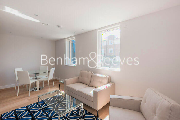 1 Bedroom Apartment To Rent In Iverson Road, West Hampstead, NW6