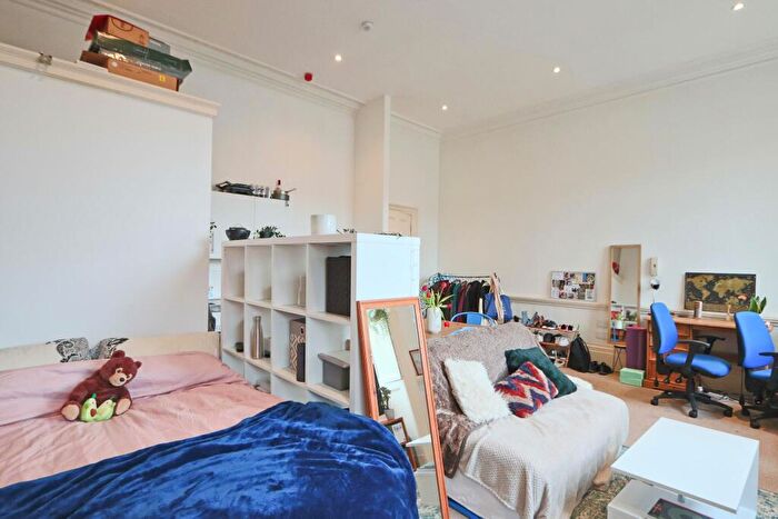 Studio To Rent In Berkeley Square, Bristol, BS8