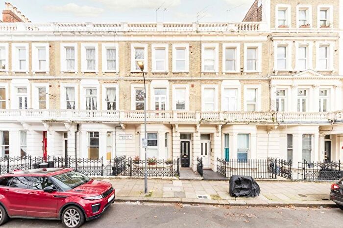 2 Bedroom Flat To Rent In Barons Court Road, West Kensington, W14