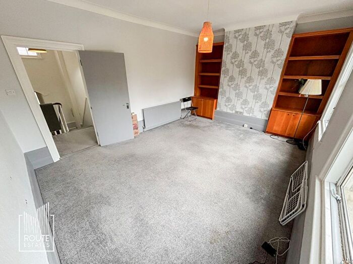 1 Bedroom Flat To Rent In Eastbourne Road, Tottenham, N15