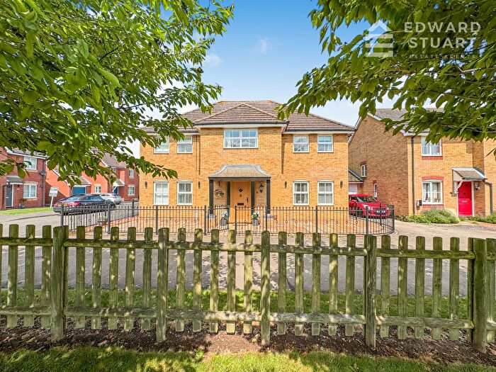 5 Bedroom Detached House For Sale In Foreman Way, Crowland, PE6