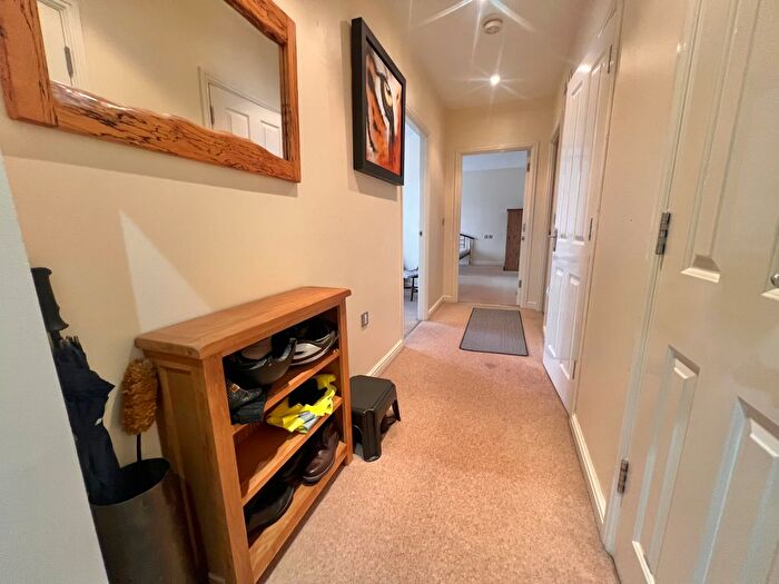 2 Bedroom Penthouse To Rent In Gisors Road, Southsea, PO4