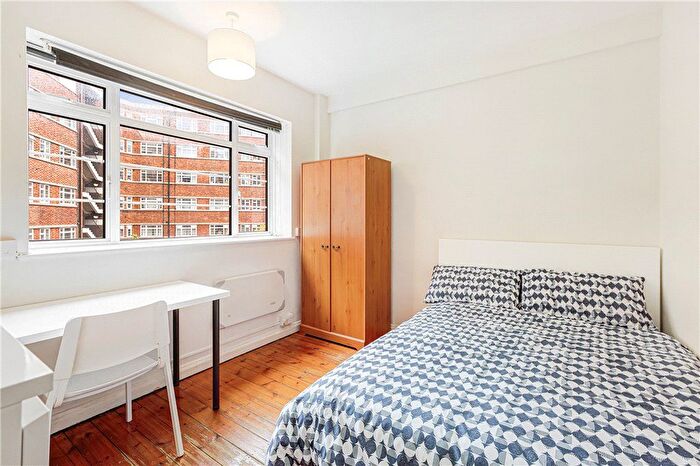 3 Bedroom Flat To Rent In West Kensington Court, Edith Villas, London, W14