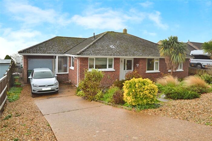 3 Bedroom Bungalow For Sale In Castle Court, Ventnor, PO38