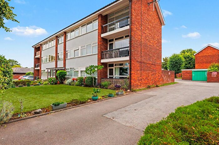 2 Bedroom Apartment For Sale In Arlington Avenue, Leamington Spa, CV32