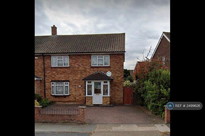 3 Bedroom End Of Terrace House To Rent In Longhouse Road, Grays, RM16