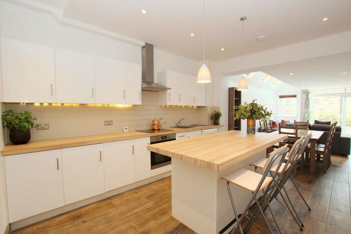 6 Bedroom Terraced House To Rent In Hargwyne Street, London, SW9