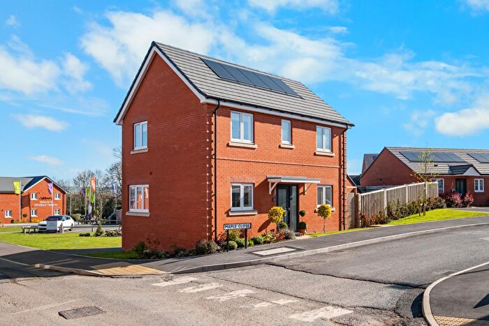 3 Bedroom Detached House For Sale In Maple Close, Bromsgrove, B61