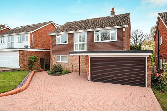 4 Bedroom Detached House For Sale In Fairbank Avenue, Orpington, BR6
