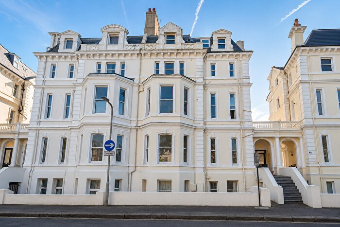 3 Bedroom Flat To Rent In Augusta Gardens, Folkestone, CT20