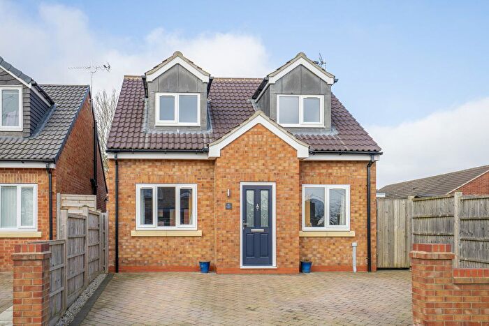 3 Bedroom Detached House For Sale In Ploughmans Close, Copmanthorpe, York, YO23
