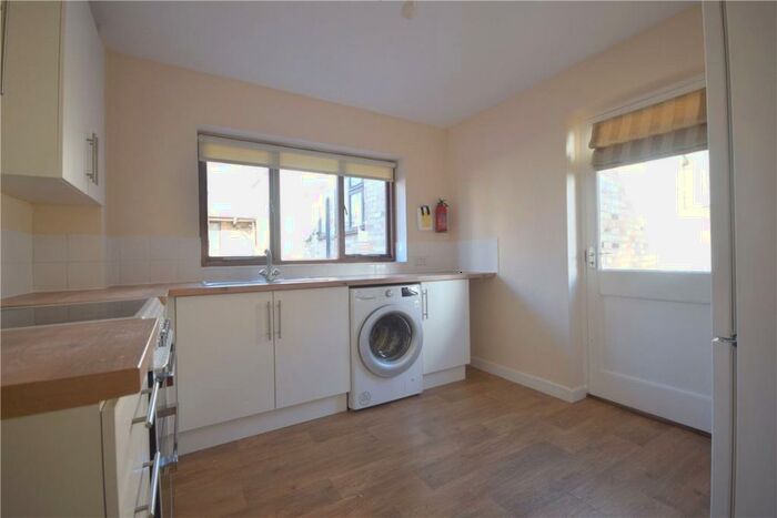 1 Bedroom Apartment To Rent In Eden Street, Cambridge, Cambridgeshire, CB1