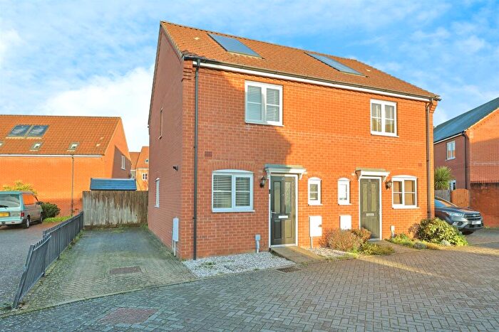 2 Bedroom Semi-Detached House For Sale In Daffodil Close, Cringleford, Norwich, NR4