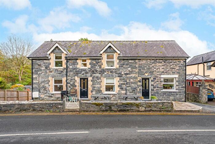 3 Bedroom House For Sale In Mill Street, Betws-Y-Coed, LL24