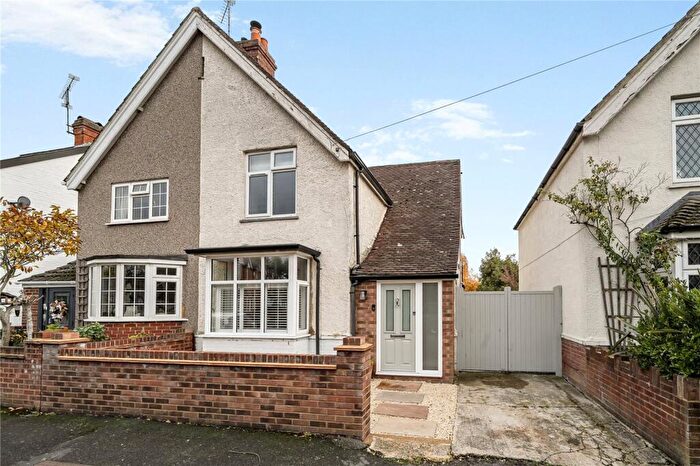 3 Bedroom Semi-Detached House For Sale In Brook Road, Camberley, Surrey, GU15