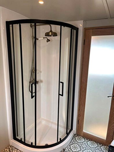2 Bedroom Detached House To Rent In D'oyle Carte Island, Weybridge, KT13