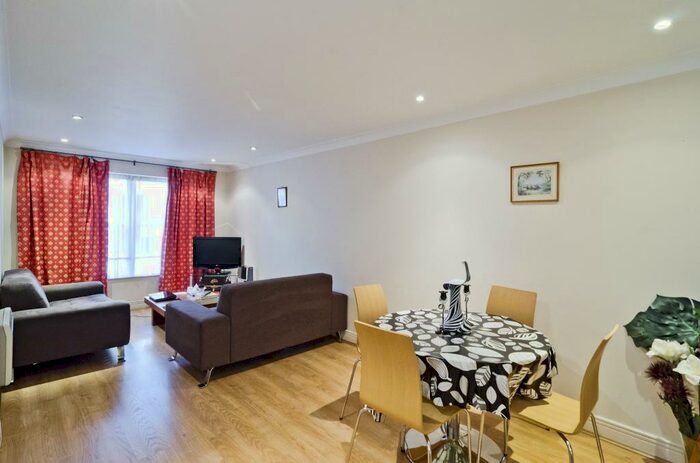 1 Bedroom Apartment To Rent In Aldersgate Street London, EC1A