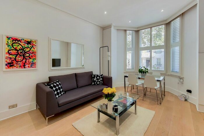 2 Bedroom Flat To Rent In Finborough Road, London, SW10
