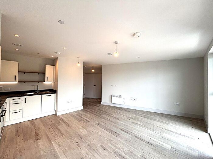 1 Bedroom Flat To Rent In Prince Charles Road, Exeter, EX4
