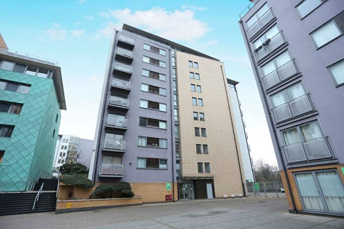 2 Bedroom Flat For Sale In Deals Gateway, London, SE13