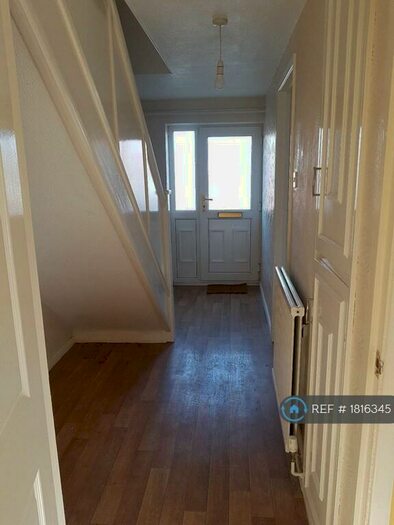 3 Bedroom Semi-Detached House To Rent In Redwood Drive, Cleethorpes, DN35