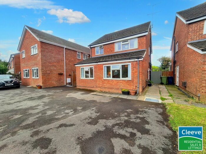 4 Bedroom Detached House To Rent In Pecked Lane, Bishops Cleeve, Cheltenham, GL52