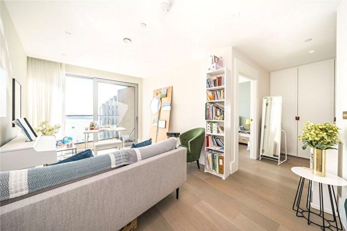 1 Bedroom Flat For Sale In Cutter Lane, Greenwich, SE10