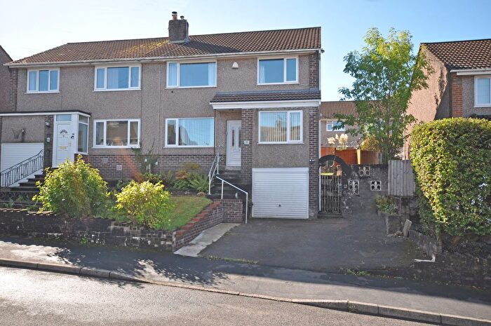 3 Bedroom Semi-Detached House For Sale In Oaklands Park Drive, Rhiwderin, NP10