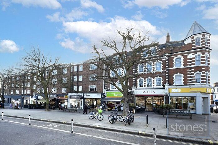 Apartment To Rent In Haverstock Hill, London, NW3