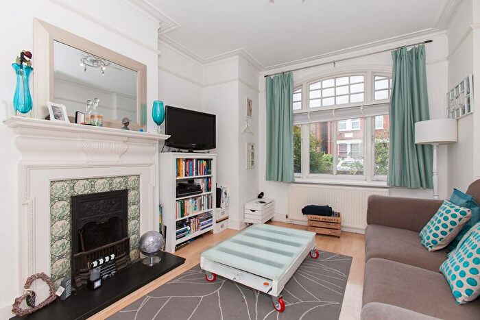 1 Bedroom Maisonette To Rent In Kingston Road, London, SW20