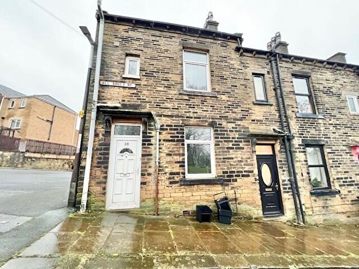 3 Bedroom Terraced House To Rent In All Souls Road, Halifax, HX3