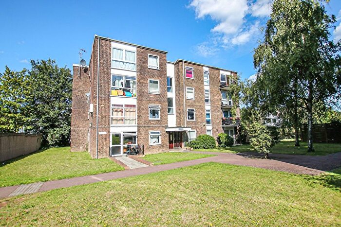 2 Bedroom Flat To Rent In Jasmine Court, Woodcote Road, Wallington, SM6