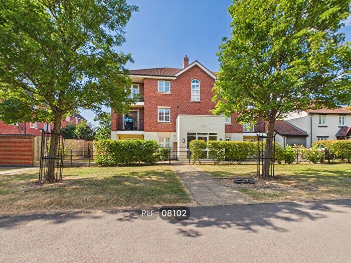 2 Bedroom Flat To Rent In Rubys Walk, Fernwood, Newark, NG24