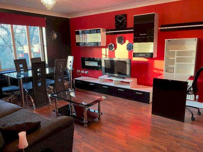 1 Bedroom Flat To Rent In The Cedars, Ashford, TN25