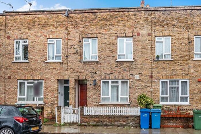 1 Bedroom Flat To Rent In Marmont Road Peckham, SE15