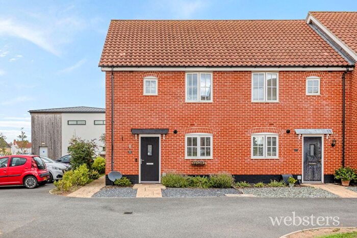 3 Bedroom End Of Terrace House For Sale In Smedley Close, North Walsham, NR28