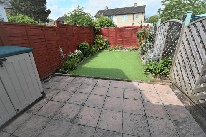 2 Bedroom Terraced House To Rent In Oak Road, Bradley, Huddersfield, HD2