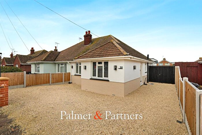 3 Bedroom Bungalow For Sale In Brentwood Road, Holland-on-Sea, Clacton-on-Sea, Essex, CO15