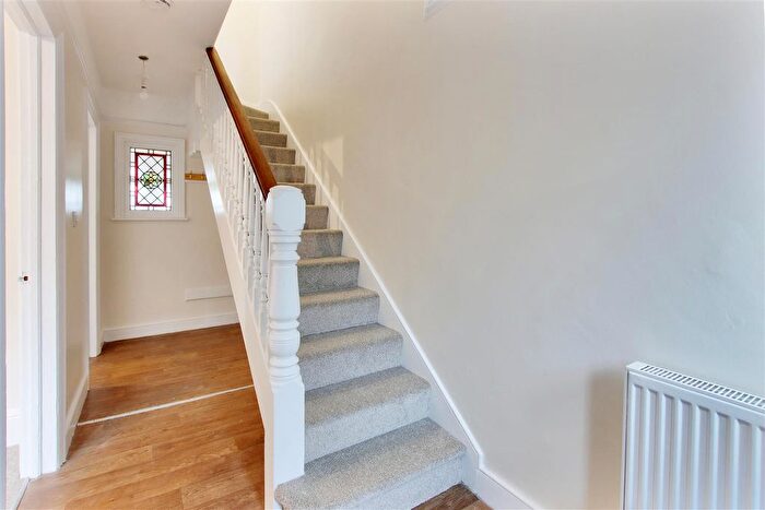 3 Bedroom Terraced House For Sale In Seal Road, Sevenoaks, Kent, TN14
