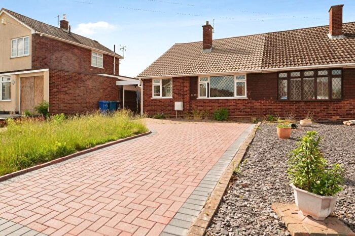 2 Bedroom Semi-Detached Bungalow For Sale In Manston View, Tamworth, B79