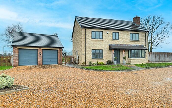 4 Bedroom Detached House For Sale In Williams Mead, Broughton Gifford, Melksham, SN12
