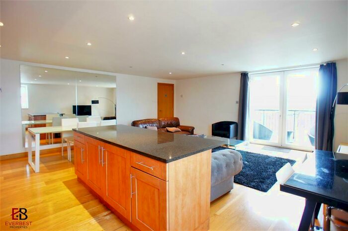2 Bedroom Apartment To Rent In Gb Murton House, Grainger Street, Newcastle Upon Tyne, NE1