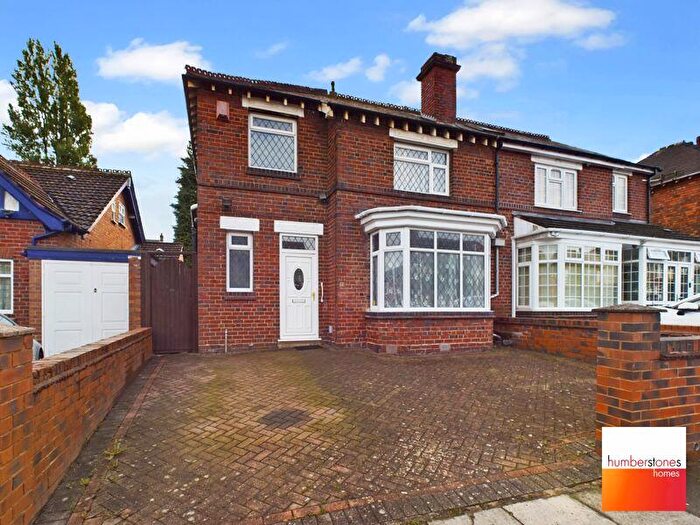 3 Bedroom Semi-Detached House To Rent In Willow Avenue, Edgbaston, B17