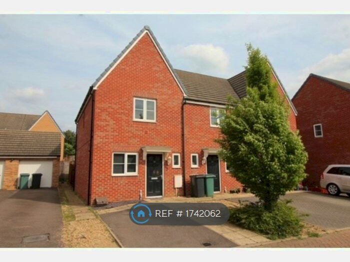 2 Bedroom End Of Terrace House To Rent In Lander Crescent, Peterborough, PE7