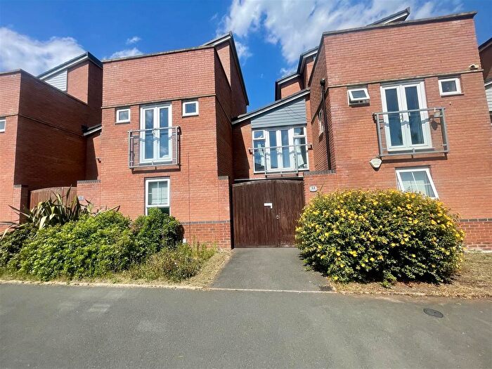 4 Bedroom Detached House To Rent In The Moorings, Coventry, CV1