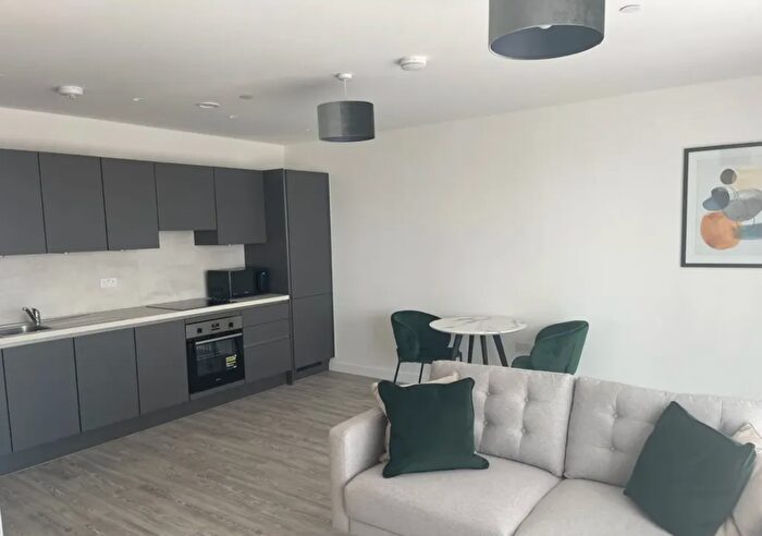 1 Bedroom Flat To Rent In Thunderer Street, London, E13