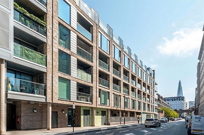 3 Bedroom Flat For Sale In Blackfriars Road, Southwark, SE1