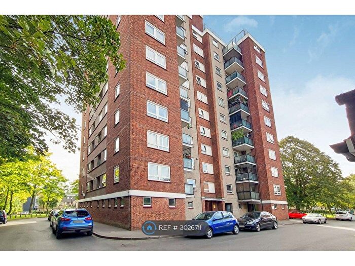 2 Bedroom Flat To Rent In Percy Gardens, Isleworth, TW7