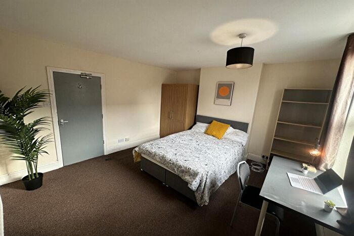 1 Bedroom Semi-Detached House To Rent In City Road, Dunkirk, NG7